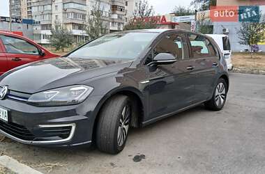 Хэтчбек Volkswagen e-Golf 2020 в Харькове