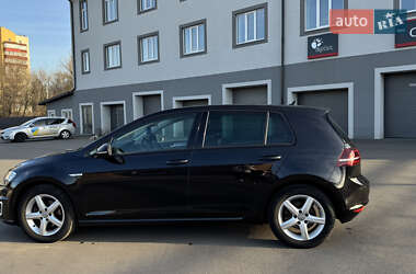 Хэтчбек Volkswagen e-Golf 2016 в 