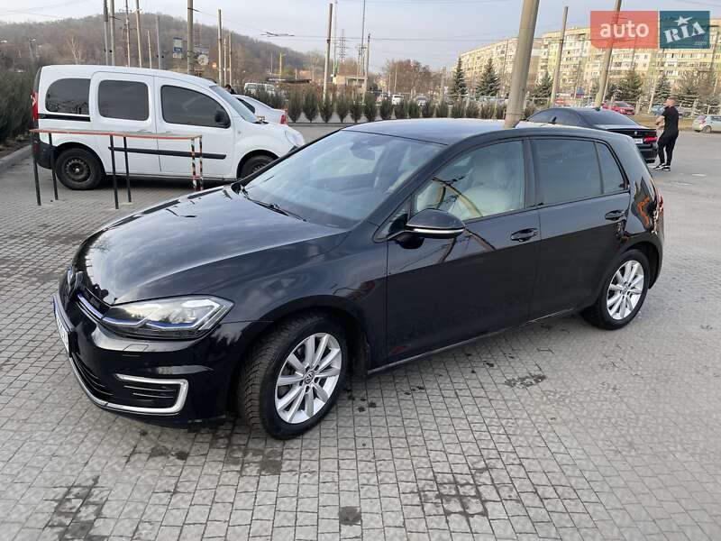 Хетчбек Volkswagen e-Golf 2019 в Полтаві
