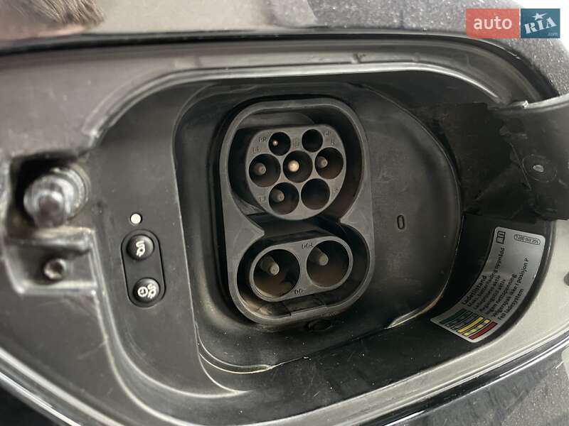 Хетчбек Volkswagen e-Golf 2019 в Полтаві