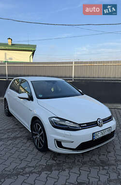 Хэтчбек Volkswagen e-Golf 2018 в 