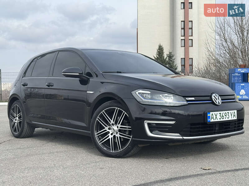 Хетчбек Volkswagen e-Golf 2017 в Харкові