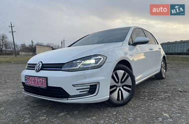 Хетчбек Volkswagen e-Golf 2018 в 
