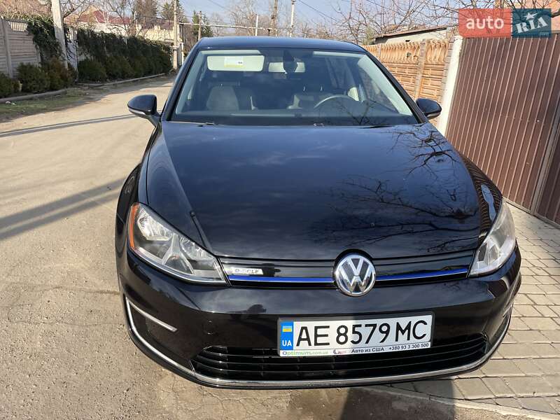 Хэтчбек Volkswagen e-Golf 2016 в Кривом Роге