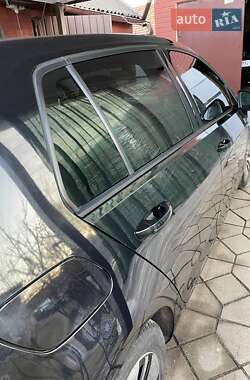 Хэтчбек Volkswagen e-Golf 2016 в 