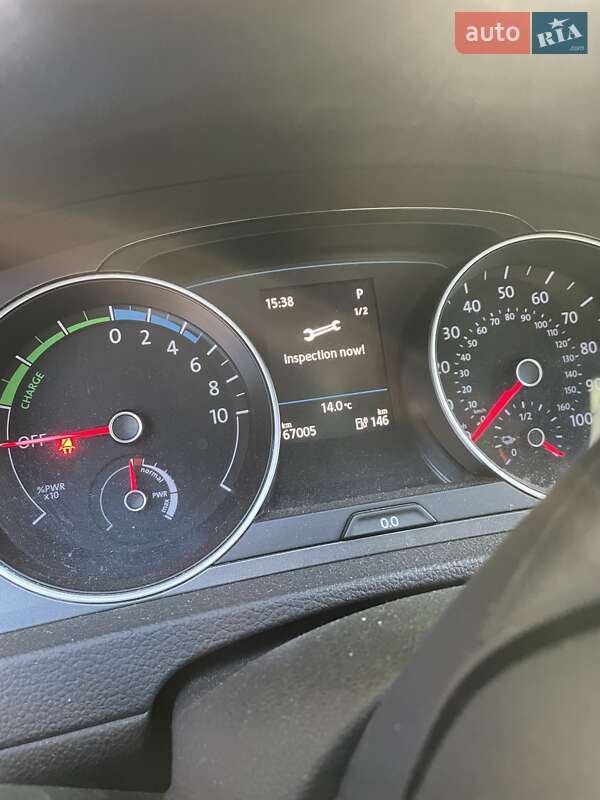 Хэтчбек Volkswagen e-Golf 2016 в Кривом Роге