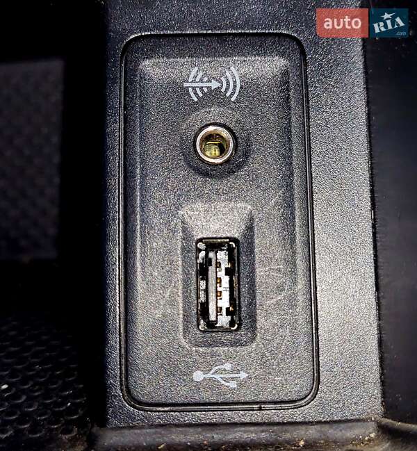 Хетчбек Volkswagen e-Golf 2018 в Ужгороді