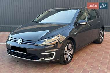 Хэтчбек Volkswagen e-Golf 2020 в 