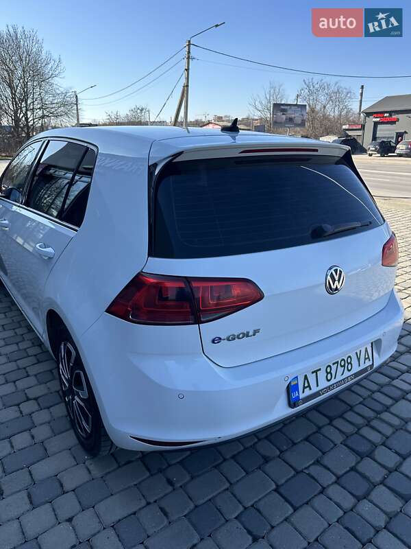 Хетчбек Volkswagen e-Golf 2014 в Івано-Франківську фото 25 Хетчбек Volkswagen e-Golf 2014 в Івано-Франківську