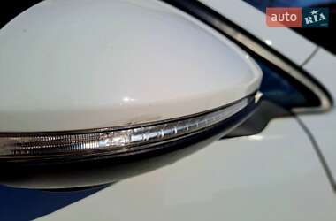 Хэтчбек Volkswagen e-Golf 2020 в 