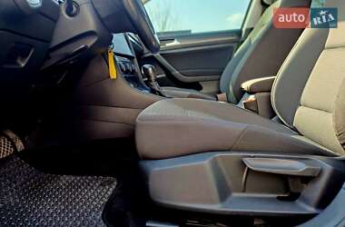 Хэтчбек Volkswagen e-Golf 2020 в 