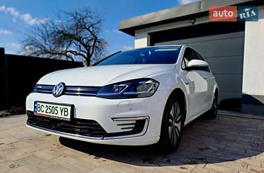 Хэтчбек Volkswagen e-Golf 2020 в 