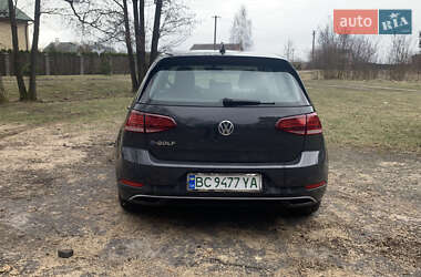 Хетчбек Volkswagen e-Golf 2020 в 