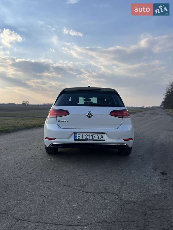 Хетчбек Volkswagen e-Golf 2017 в Полтаві