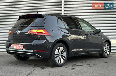 Хетчбек Volkswagen e-Golf 2020 в 