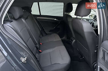 Хетчбек Volkswagen e-Golf 2020 в 