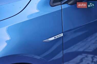 Хэтчбек Volkswagen e-Golf 2015 в 