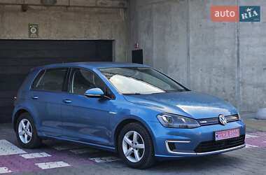 Хэтчбек Volkswagen e-Golf 2015 в 