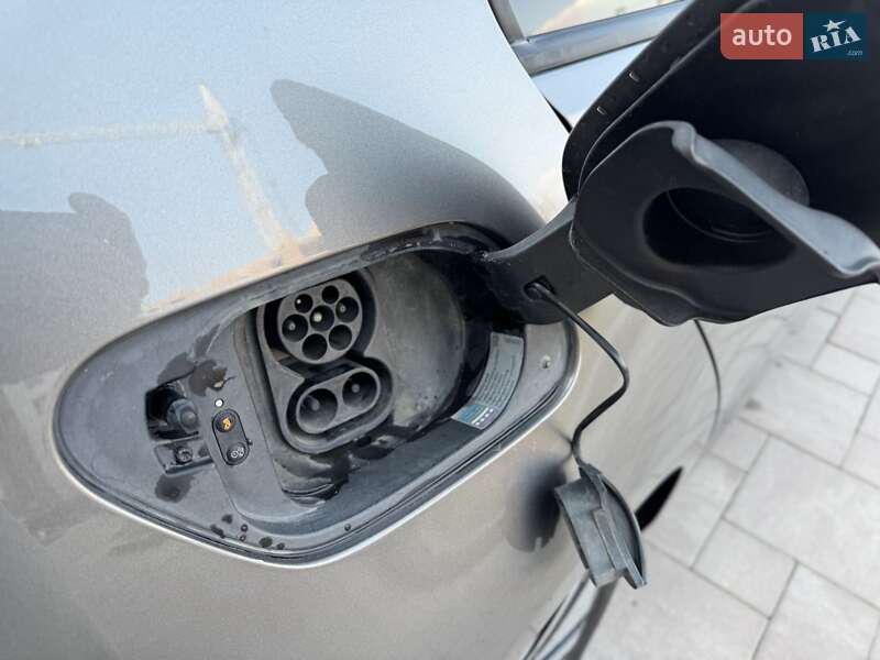 Хетчбек Volkswagen e-Golf 2015 в Луцьку
