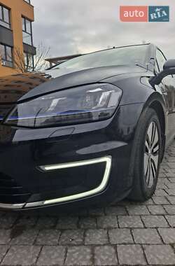 Хетчбек Volkswagen e-Golf 2016 в Запоріжжі