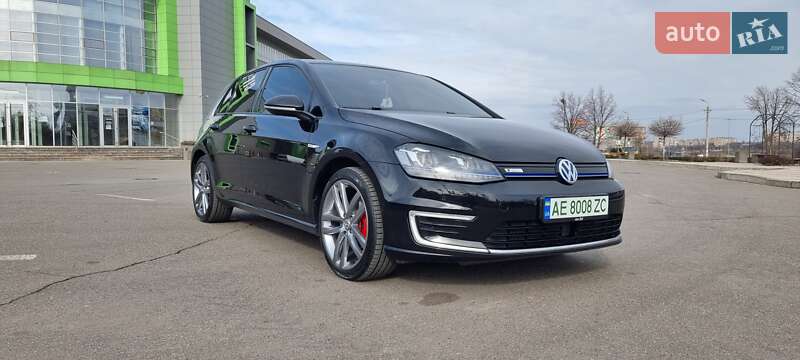 Хетчбек Volkswagen e-Golf 2015 в Кривому Розі