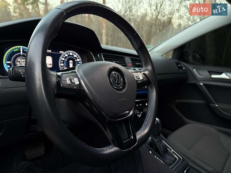 Хэтчбек Volkswagen e-Golf 2020 в Кропивницком