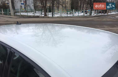 Хетчбек Volkswagen e-Golf 2016 в 