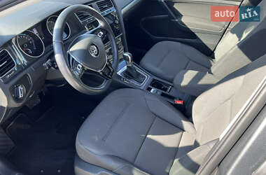 Хетчбек Volkswagen e-Golf 2019 в 