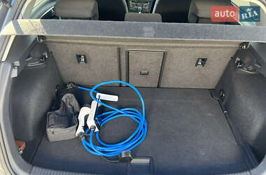 Хетчбек Volkswagen e-Golf 2019 в 