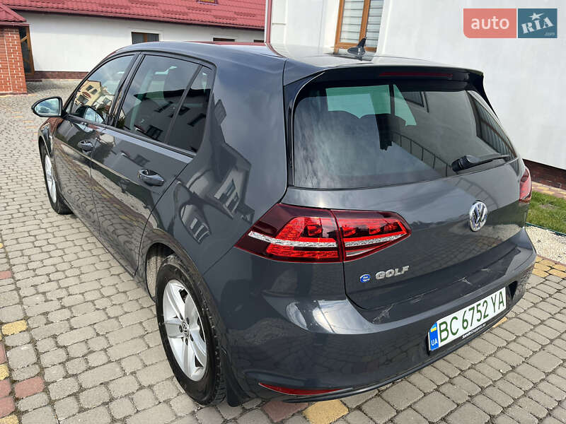 Хетчбек Volkswagen e-Golf 2016 в Львові