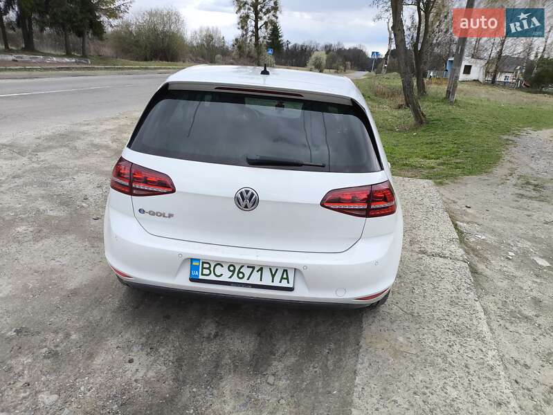 Хэтчбек Volkswagen e-Golf 2014 в Яворове