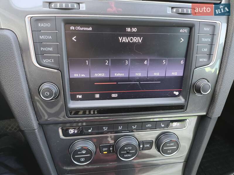 Хэтчбек Volkswagen e-Golf 2014 в Яворове