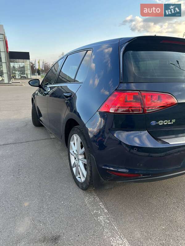 Хэтчбек Volkswagen e-Golf 2014 в Харькове фото 5 Хэтчбек Volkswagen e-Golf 2014 в Харькове
