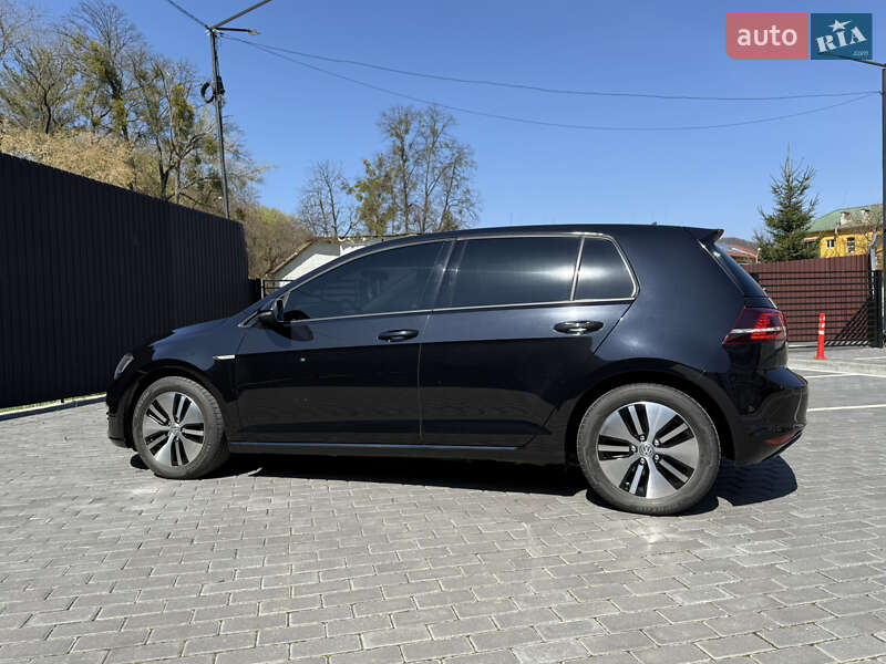 Хетчбек Volkswagen e-Golf 2016 в Сваляві