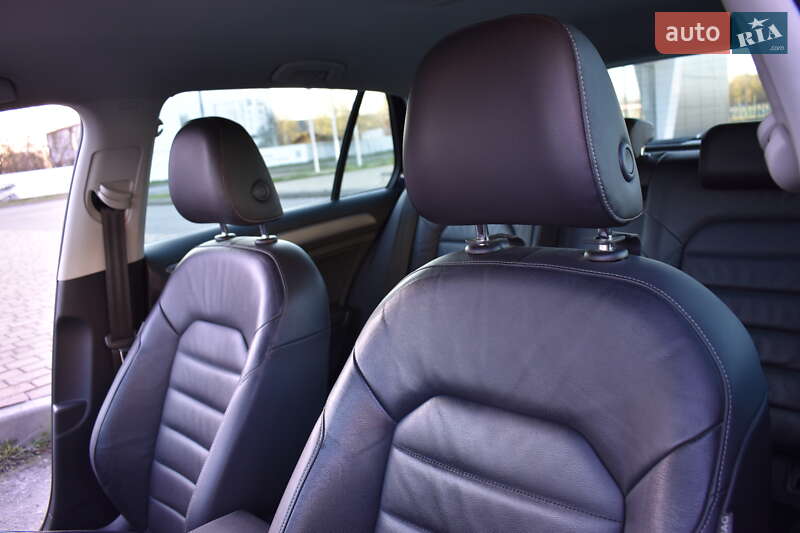 Хетчбек Volkswagen e-Golf 2015 в Львові