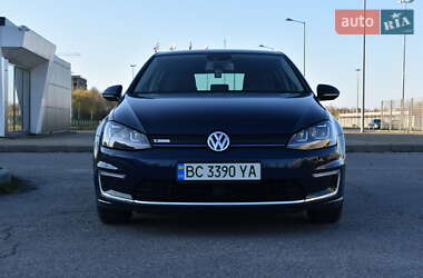 Хэтчбек Volkswagen e-Golf 2015 в Львове
