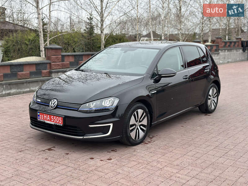 Volkswagen e-Golf 2015