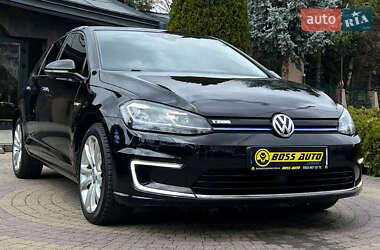 Хэтчбек Volkswagen e-Golf 2017 в 