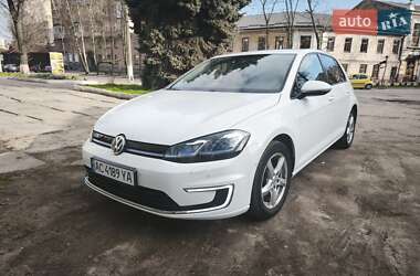 Хэтчбек Volkswagen e-Golf 2018 в 