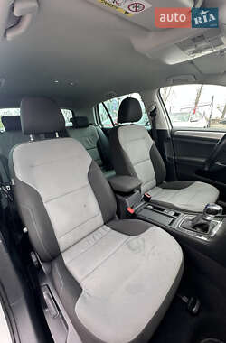Хетчбек Volkswagen e-Golf 2014 в 