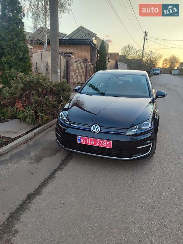 Хэтчбек Volkswagen e-Golf 2014 в Кривом Роге