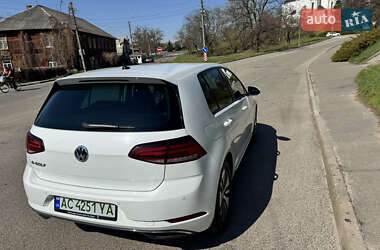 Хэтчбек Volkswagen e-Golf 2020 в 