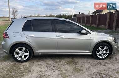 Хэтчбек Volkswagen e-Golf 2014 в 