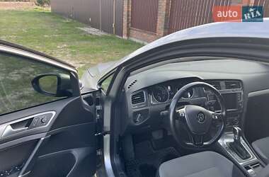 Хэтчбек Volkswagen e-Golf 2014 в 