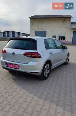 Хетчбек Volkswagen e-Golf 2015 в 