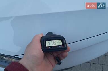 Хэтчбек Volkswagen e-Golf 2019 в 