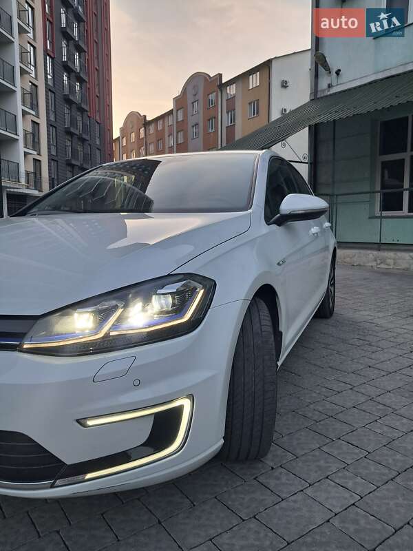 Хетчбек Volkswagen e-Golf 2018 в Львові фото 2 Хетчбек Volkswagen e-Golf 2018 в Львові