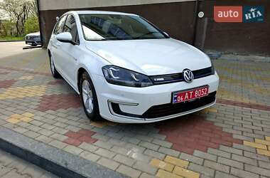Хэтчбек Volkswagen e-Golf 2015 в 