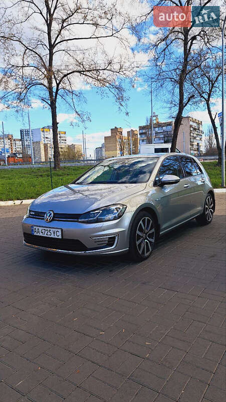 Volkswagen e-Golf 2017