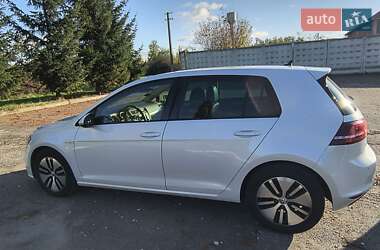 Хетчбек Volkswagen e-Golf 2014 в 